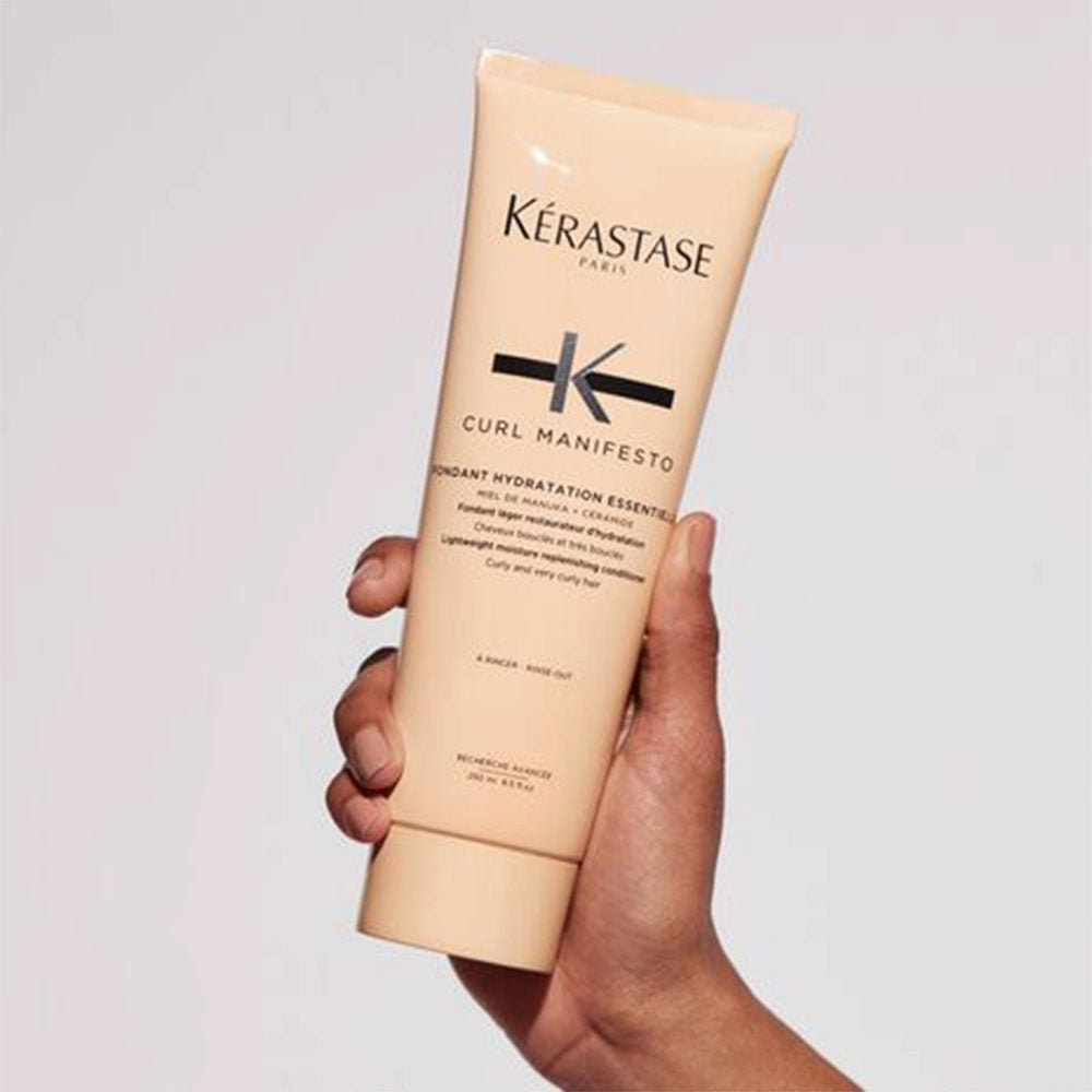 Kerastase Curl Manifesto Balsamo Idratante Leggero per Capelli Ricci 250ml